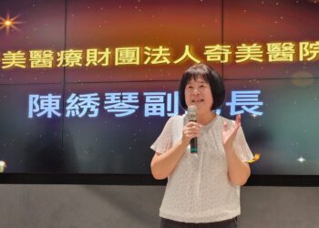 奇美醫院攜手社區舉辦「記憶有光、繪聲相伴」健康嘉年華