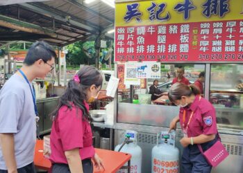 人潮多、明火多更要小心!高桂分隊強化攤販防火安全