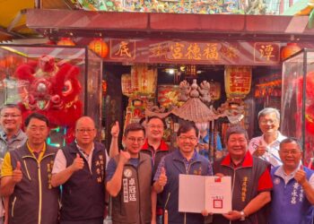 民政局長林耀長走訪中和中興福德宮參拜祈福並感謝廟方熱心公益