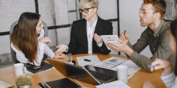 AI工具進入內容產製流程 企業分工調整與系統落地的三個重點