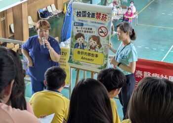 安泰醫院深入屏南校園推動流感疫苗接種　結合戒菸拒檳守護學童健康