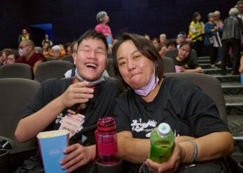 《超人再起》臺灣首部登上大螢幕口述影像紀錄電影 10月15日國際盲人節首映記者會暨全臺巡演啟動 邀請視障朋友與陪伴者「一起看見生命的光」