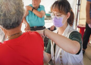 屏縣府雙十連假護健康不打烊　一齊打疫苗、賺健康幣