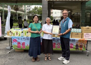 115年屏東郵局關懷、慰問長者公益活動  「捐贈潮州孝愛仁愛之家物資」