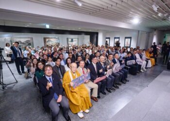 洪世佑館長、蘇嘉全董事長、片山和之代表齊聚史博館,見證旅日水墨大師傅益瑤生涯首場臺日交流大展
